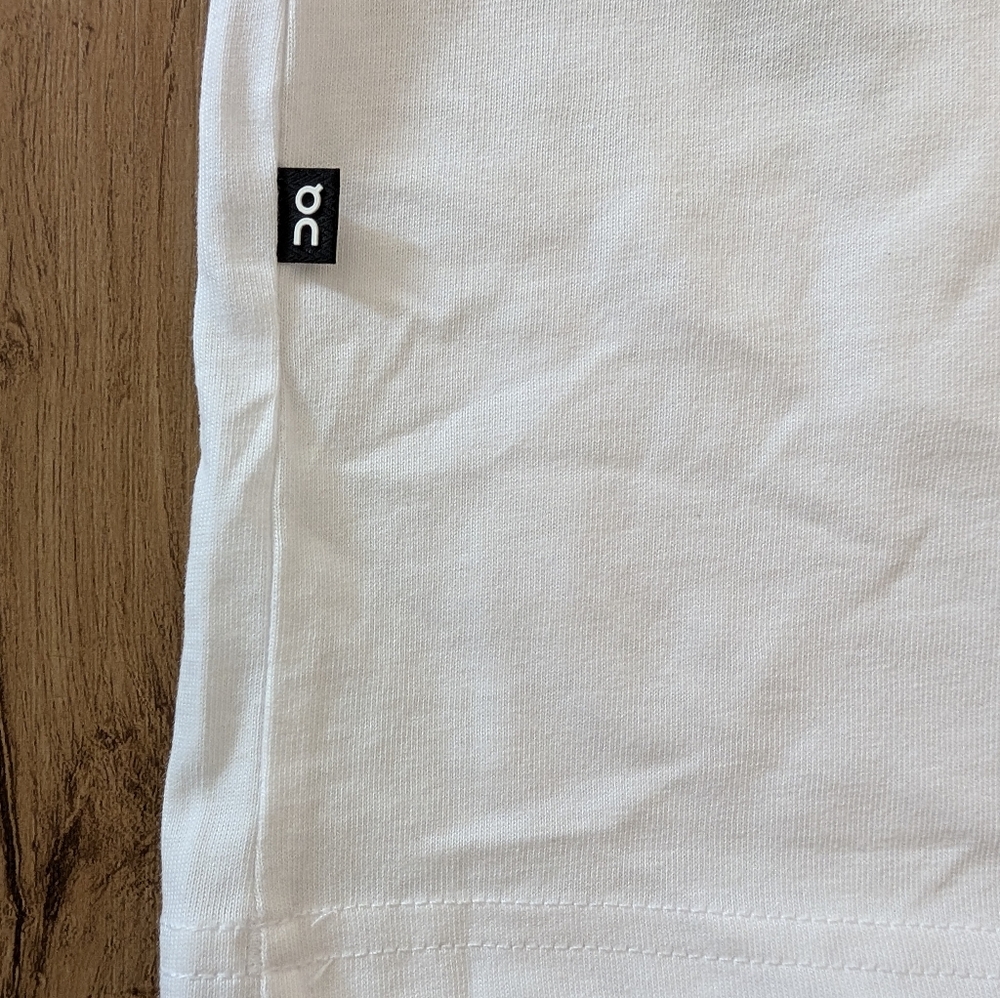 On Running Tee SKU922 - Picture 2 of 3